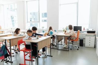 V Česku jsme s inkluzí narazili. Řešení pro syna jsme našli až v zahraničí - Médium.cz